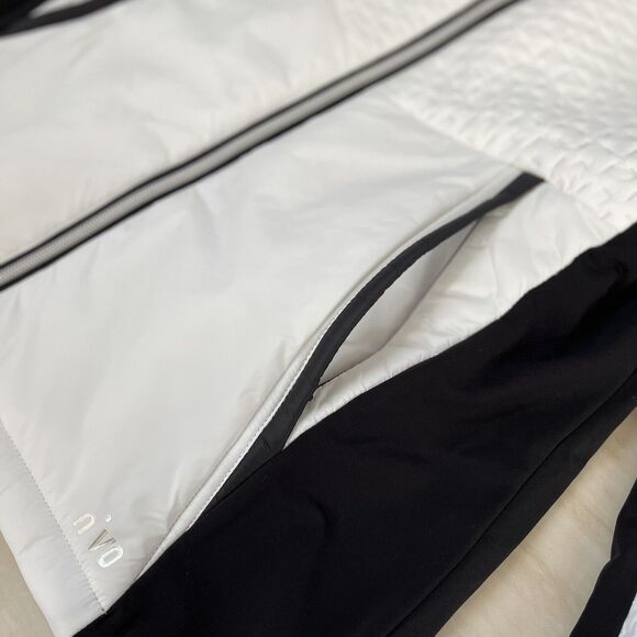 NEW NVO Women’s Golf Top UPF40+ Mikaela Jacket White Size S/P Full Zip Stretch - Picture 4 of 10